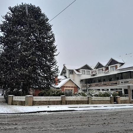 Hotel Crismalu San Martín de los Andes Exterior photo
