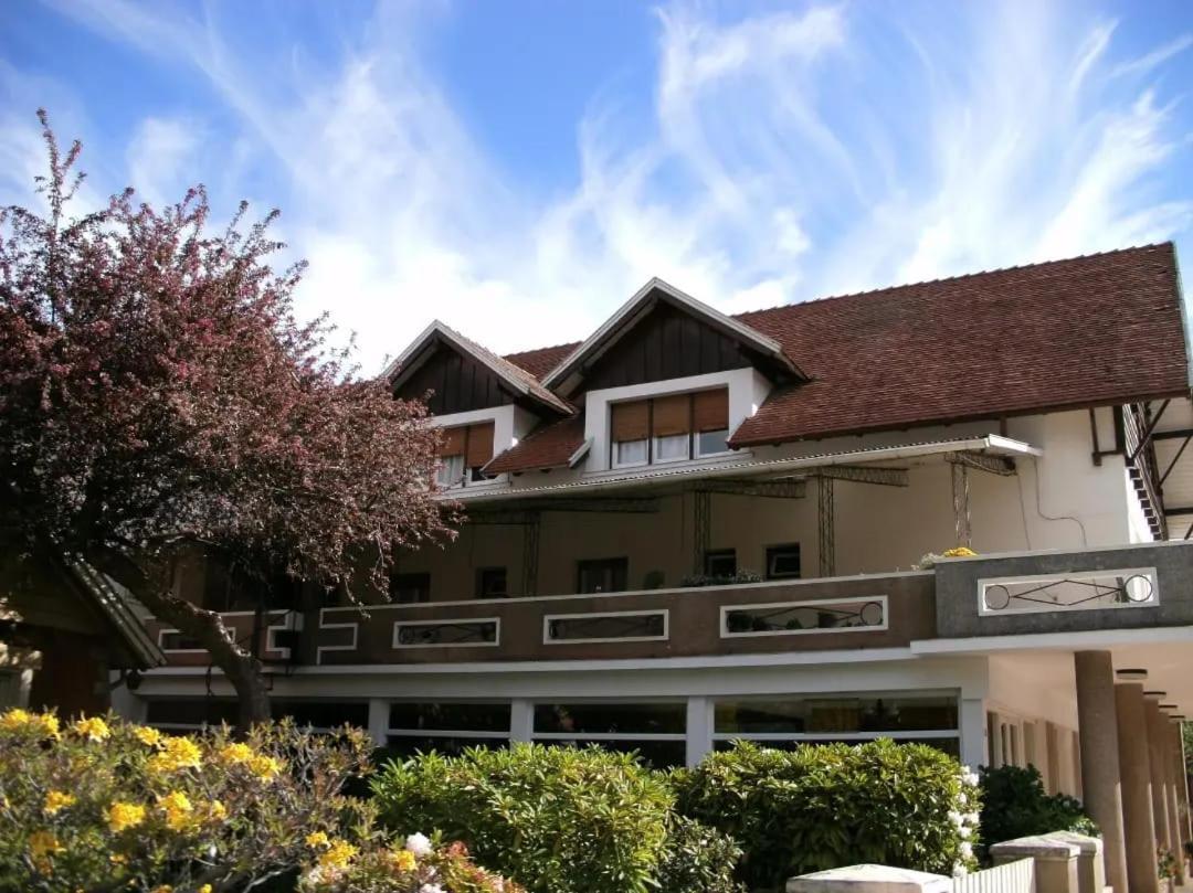 Hotel Crismalu San Martín de los Andes Exterior photo